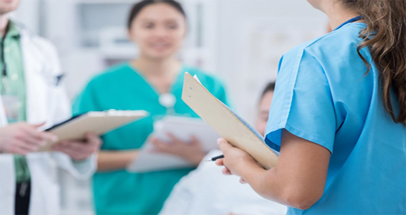 How to Thrive in The Early Days of Your Nursing Career